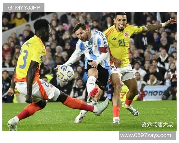 假摔得牌的足球明星们如何在赛场上演绎戏剧性瞬间与争议时刻